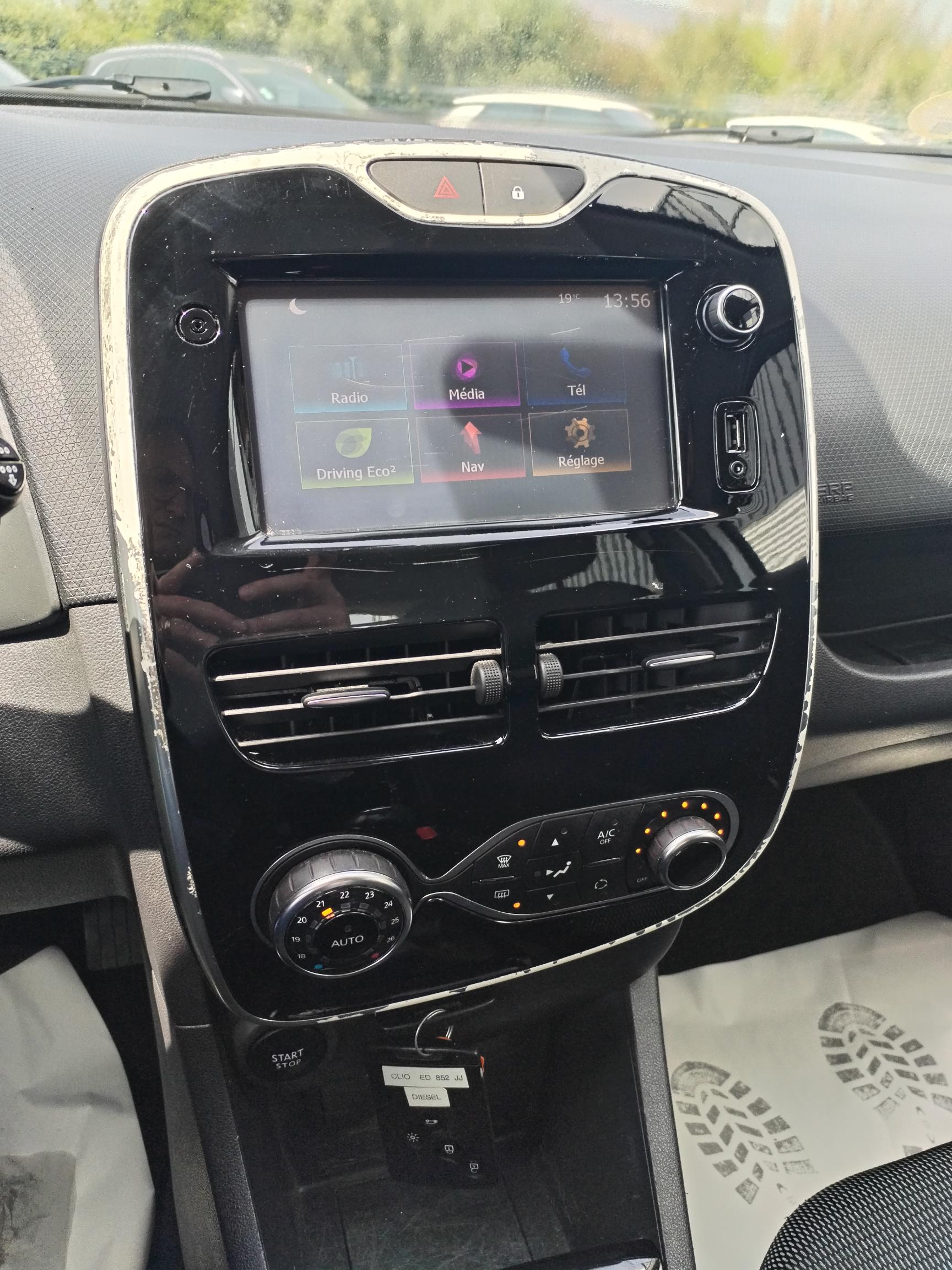 RENAULT  CLIO IV